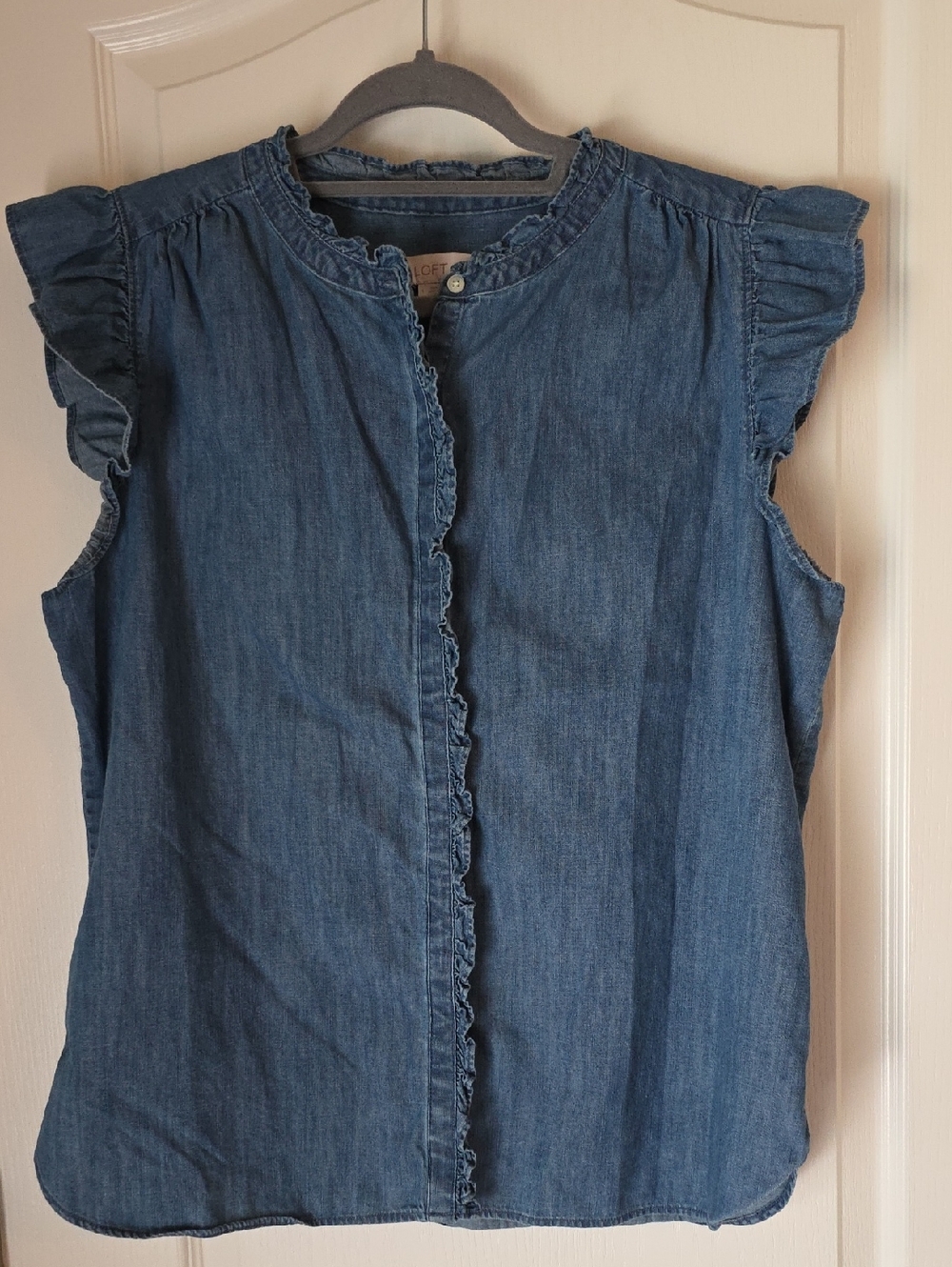 Loft Lightweight Denim Ruffle-Trim Sleeveless Top - Blue